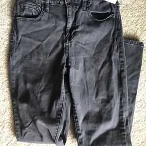 Black High-Waisted Jeans